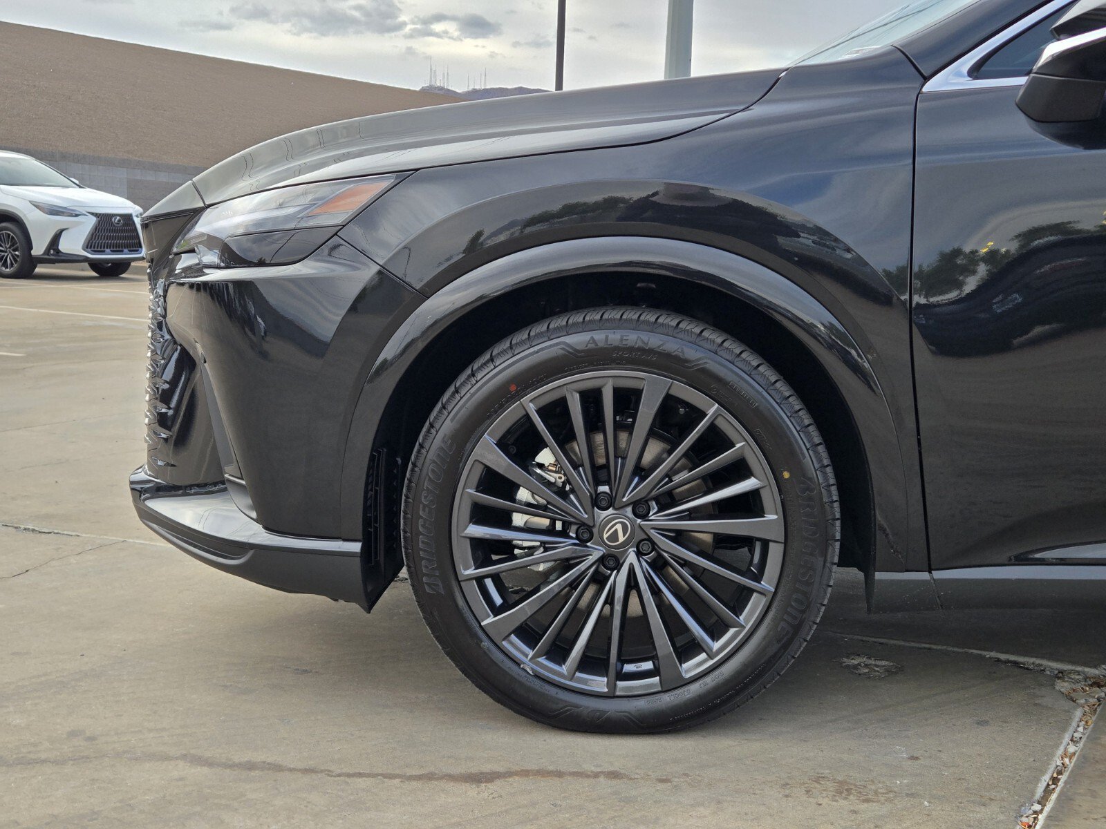 New 2026 Lexus RX 450h AWD image 5