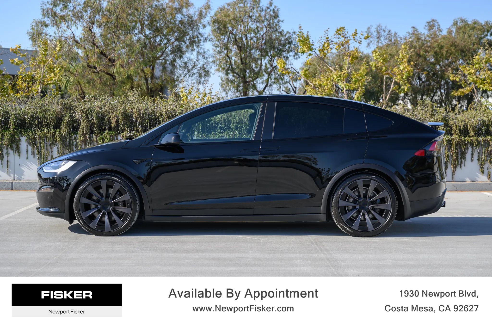 Used 2022 Tesla Model X image 3