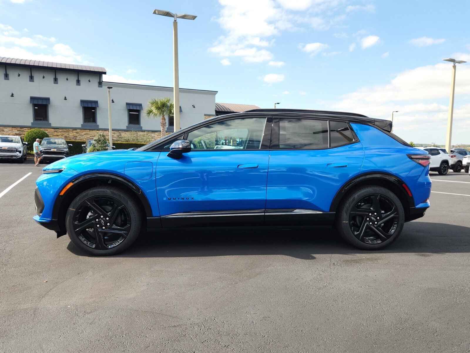 New 2026 Chevrolet Equinox EV RS image 3