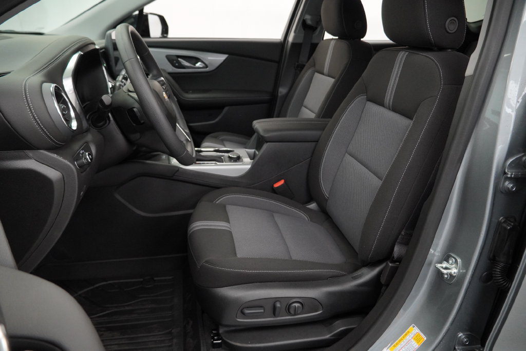 New 2026 Chevrolet Blazer LT w/ Convenience Package AWD/4WD image 7