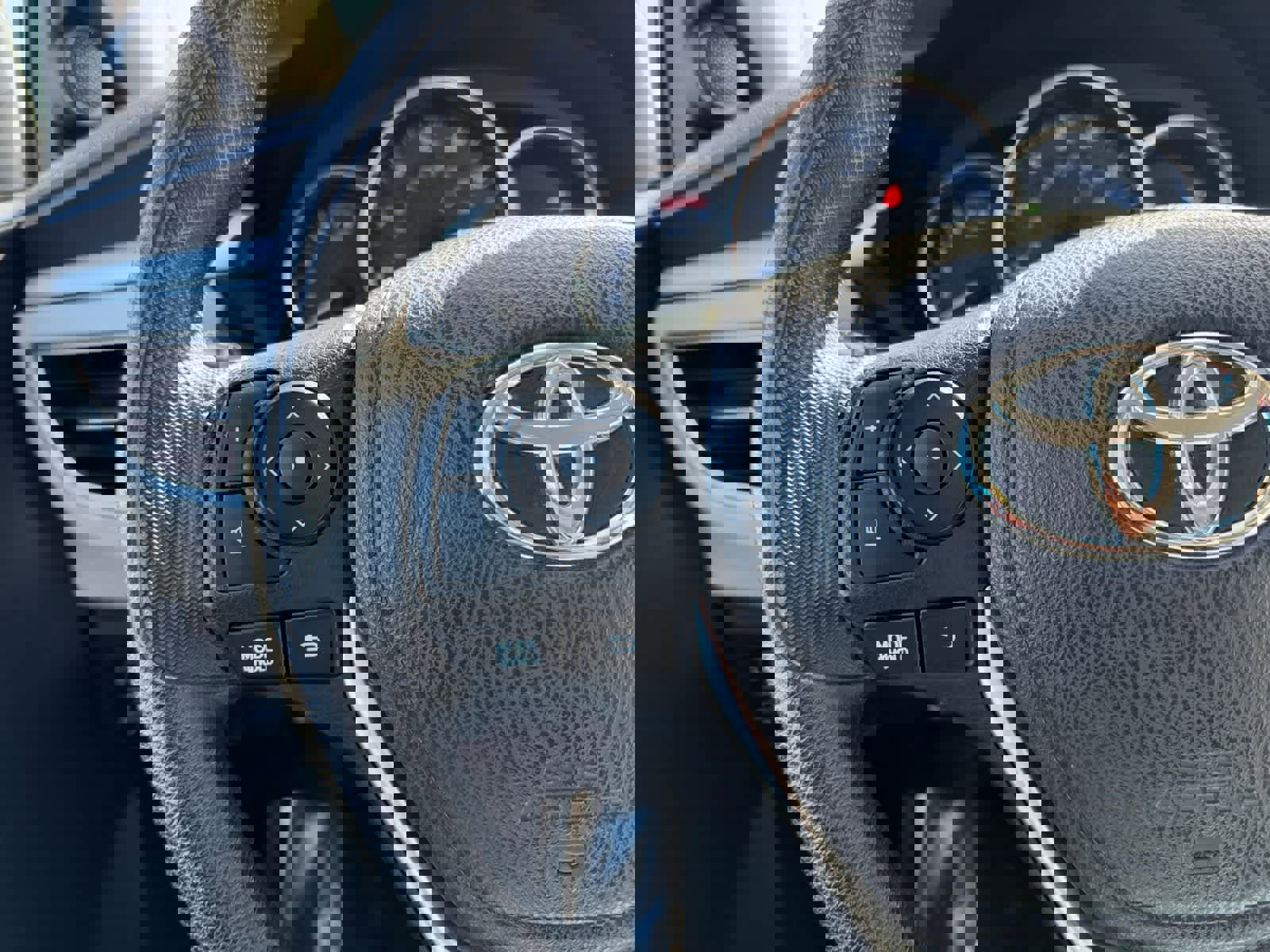 Used 2016 Toyota Corolla LE FWD image 22