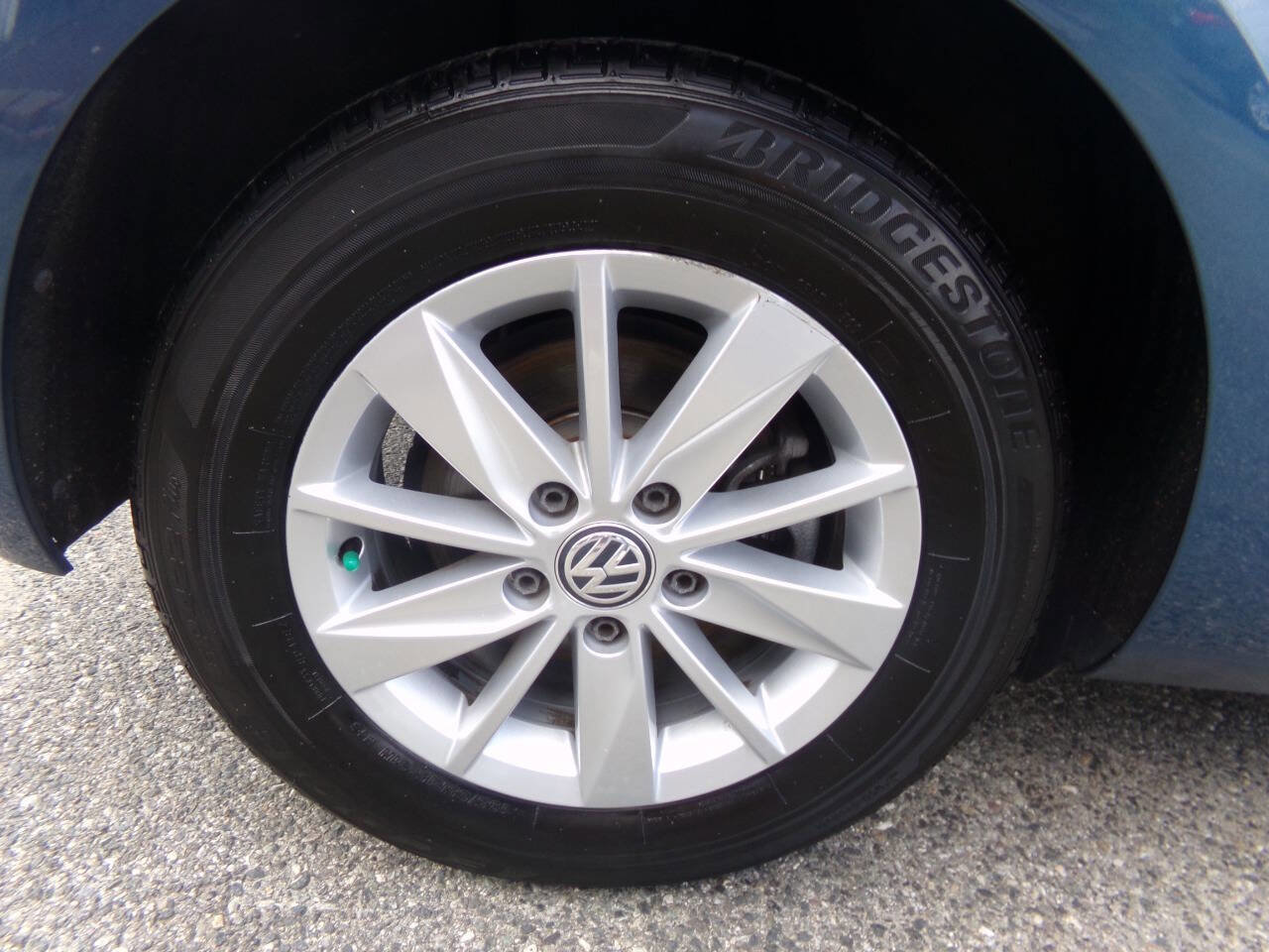 Used 2018 Volkswagen Golf S image 22