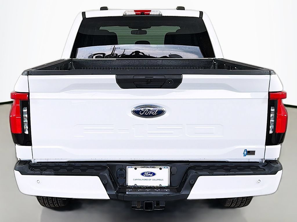 Used 2023 Ford F150 Lightning XLT AWD/4WD image 13