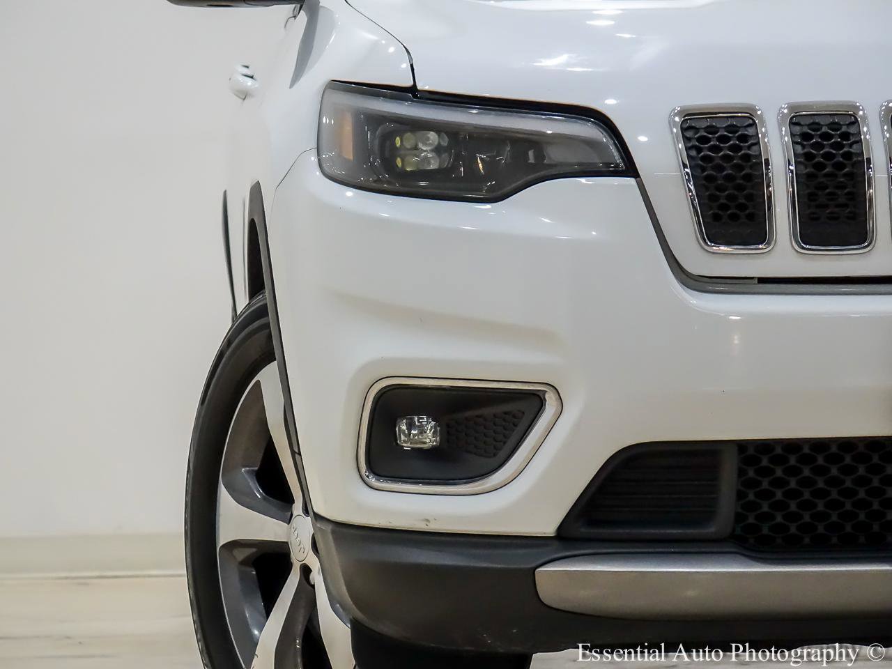 Used 2019 Jeep Cherokee Limited image 6