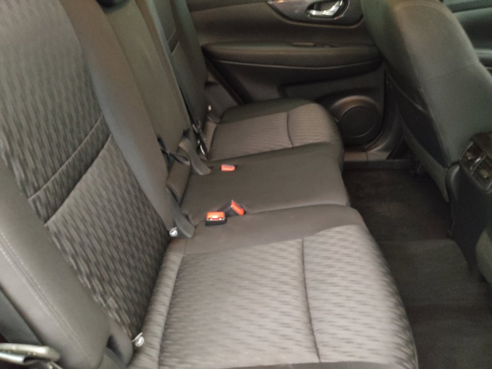 Used 2018 Nissan Rogue SV FWD image 19