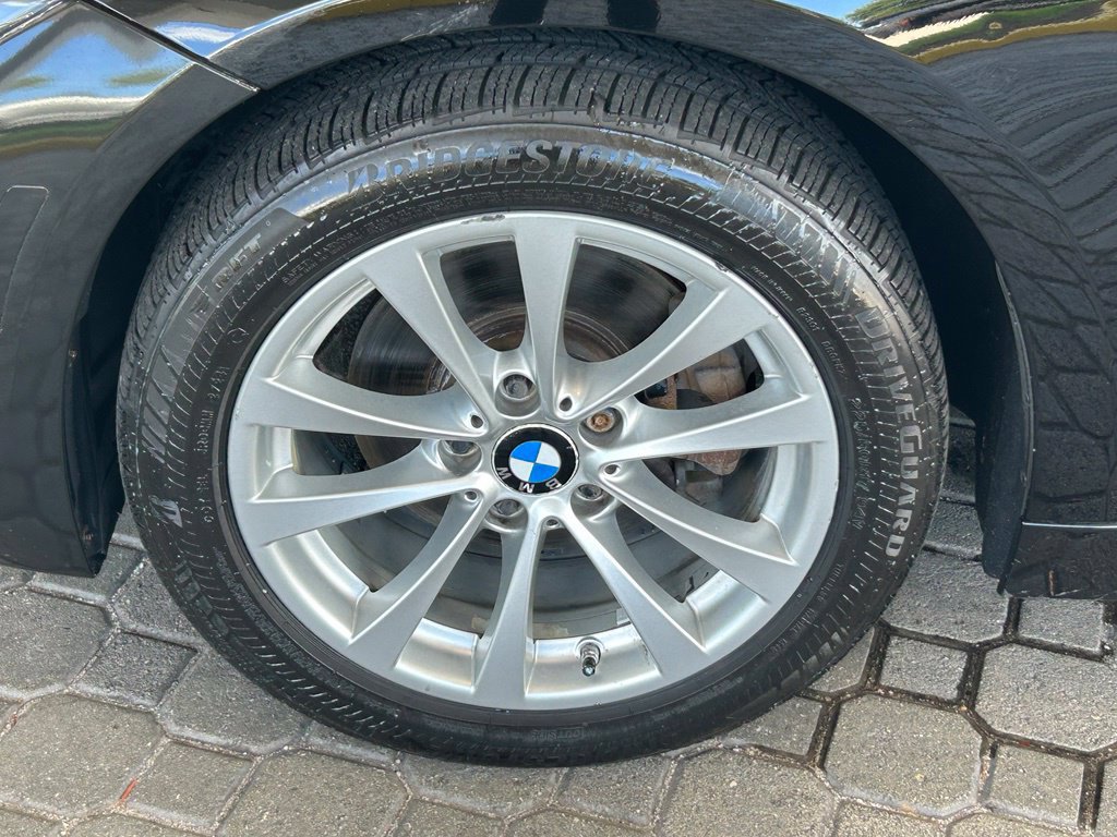 Used 2016 BMW 320i xDrive Sedan AWD/4WD image 16