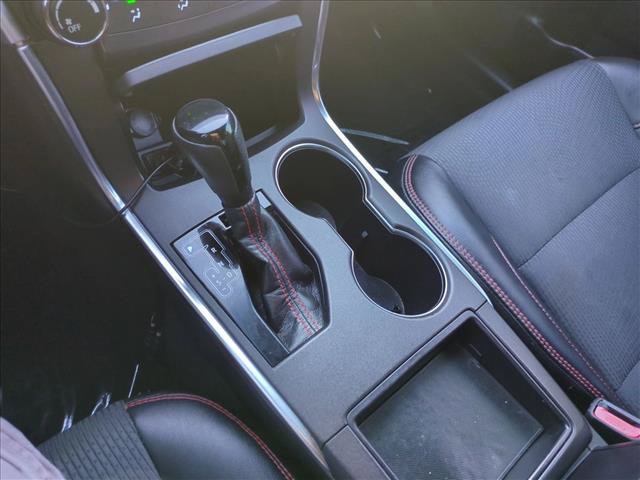 Used 2016 Toyota Camry SE FWD image 12