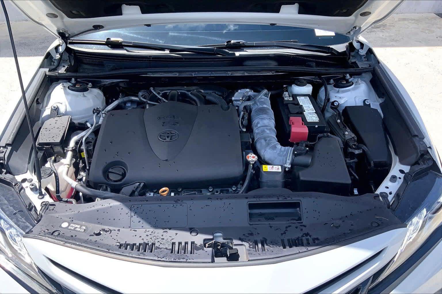 Used 2023 Toyota Camry XSE FWD image 9