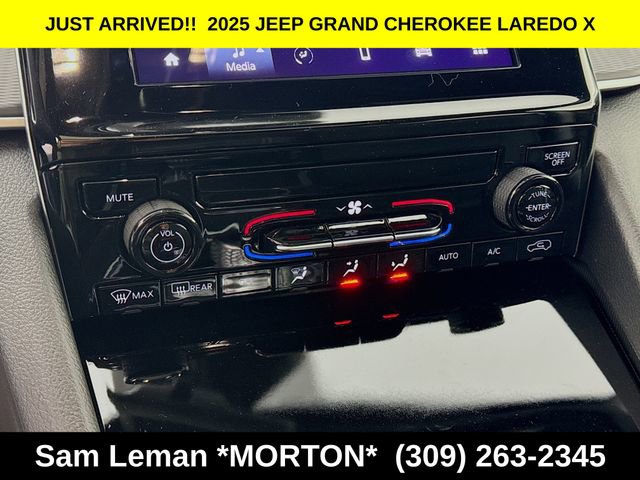 New 2025 Jeep Grand Cherokee L Laredo AWD/4WD image 15