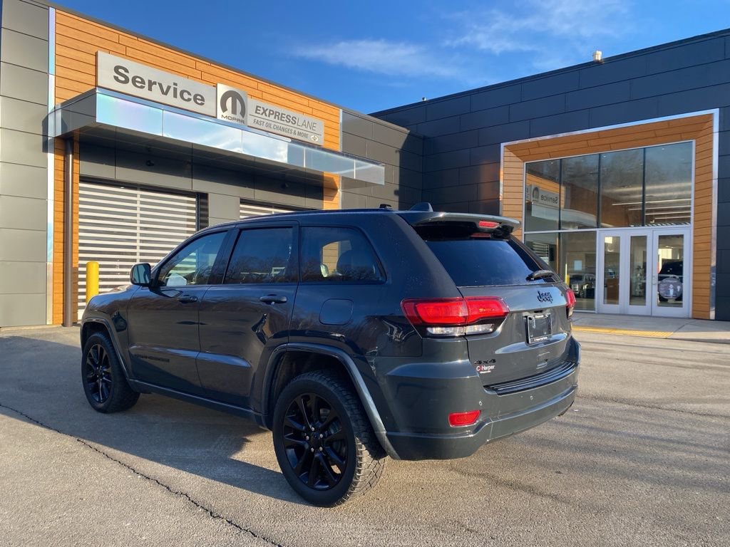 Certified 2018 Jeep Grand Cherokee Altitude image 4