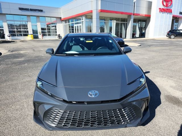 Certified 2025 Toyota Camry SE image 2