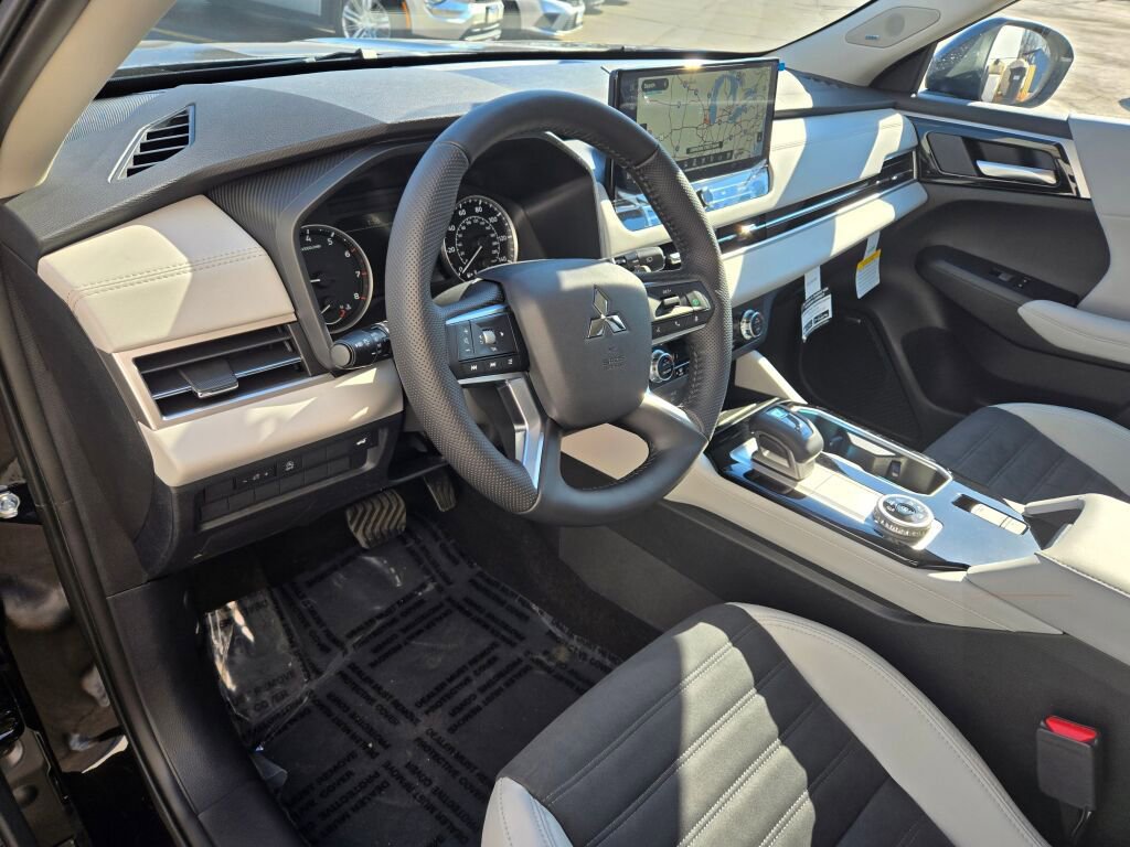 New 2026 Mitsubishi Outlander SE AWD/4WD image 16