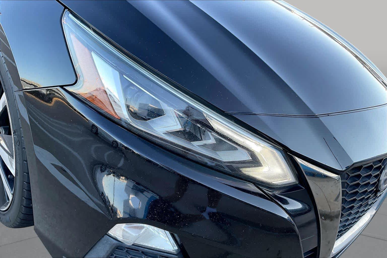 Used 2020 Nissan Altima 2.5 SR FWD image 25