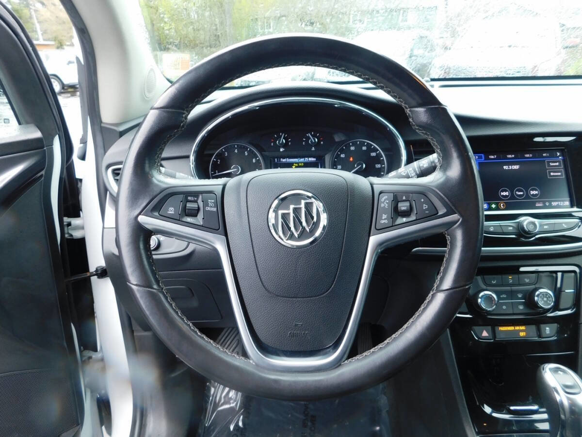 Used 2021 Buick Encore Preferred image 9