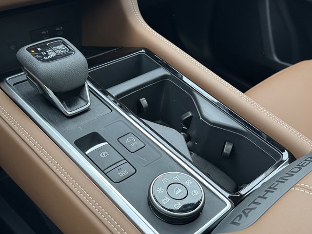 New 2026 Nissan Pathfinder Platinum w/ Cargo Package image 39