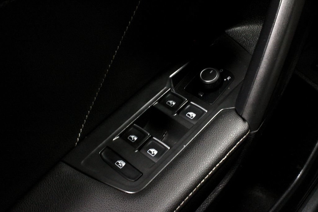 Used 2024 Volkswagen Tiguan SE FWD image 26