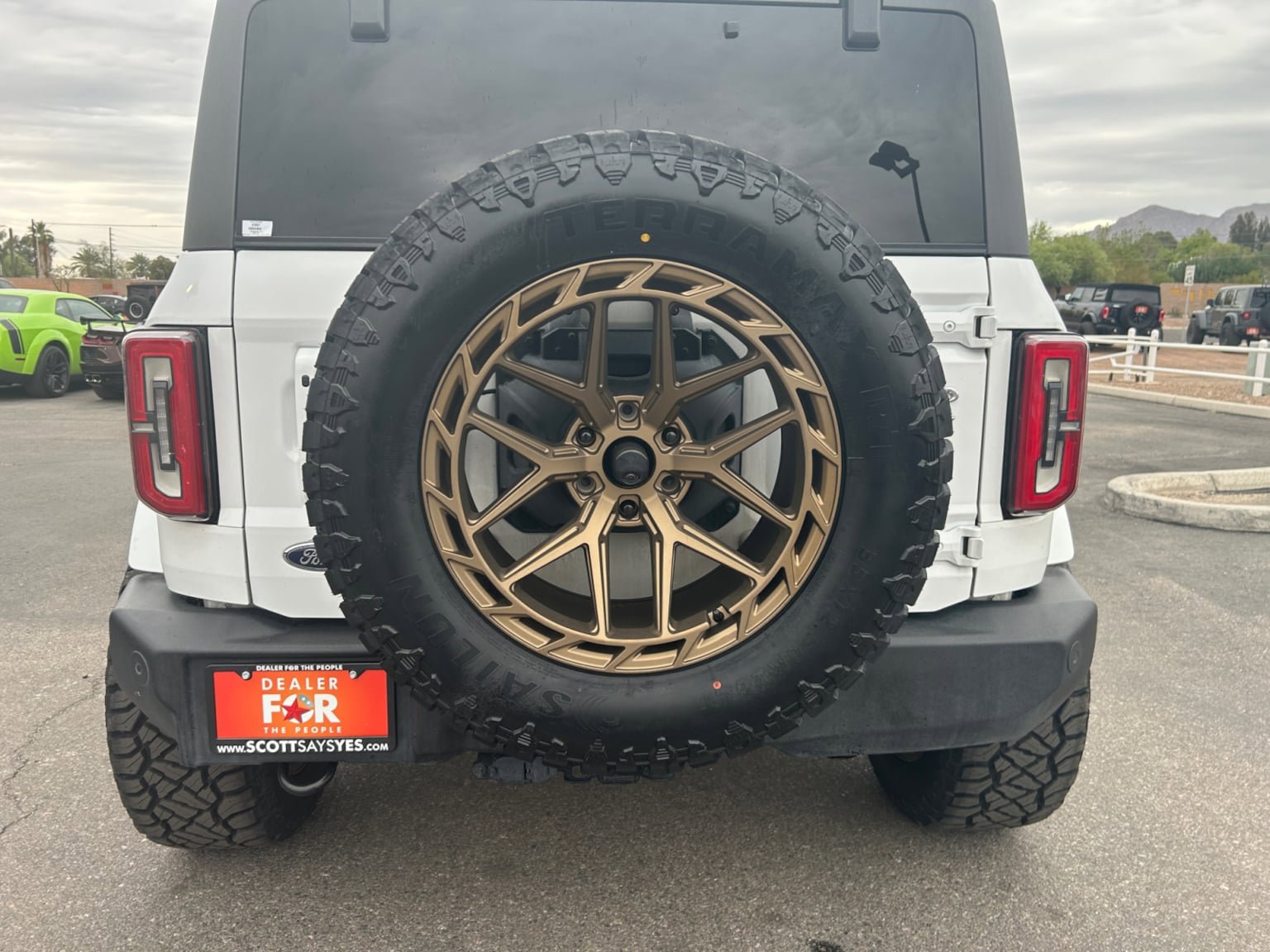 Used 2023 Ford Bronco Outer Banks AWD/4WD image 14