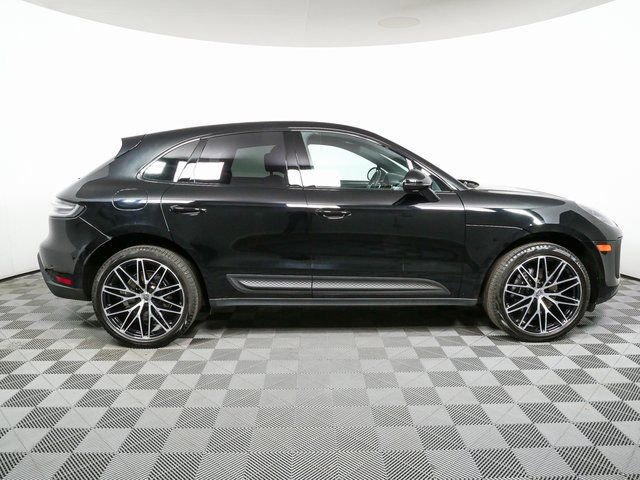 Certified 2023 Porsche Macan Turbo image 29