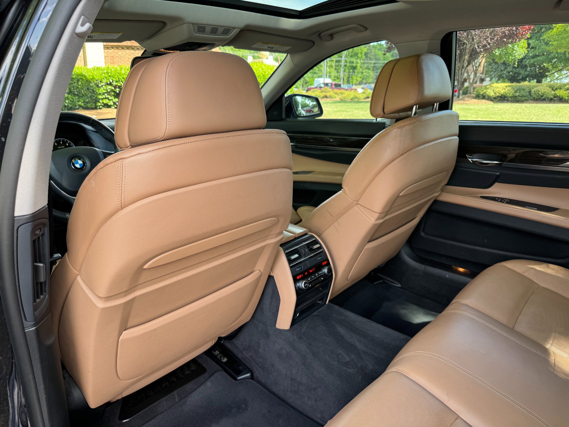 Used 2012 BMW 750Li image 44