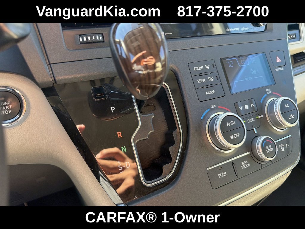 Used 2018 Toyota Sienna XLE Premium FWD image 25