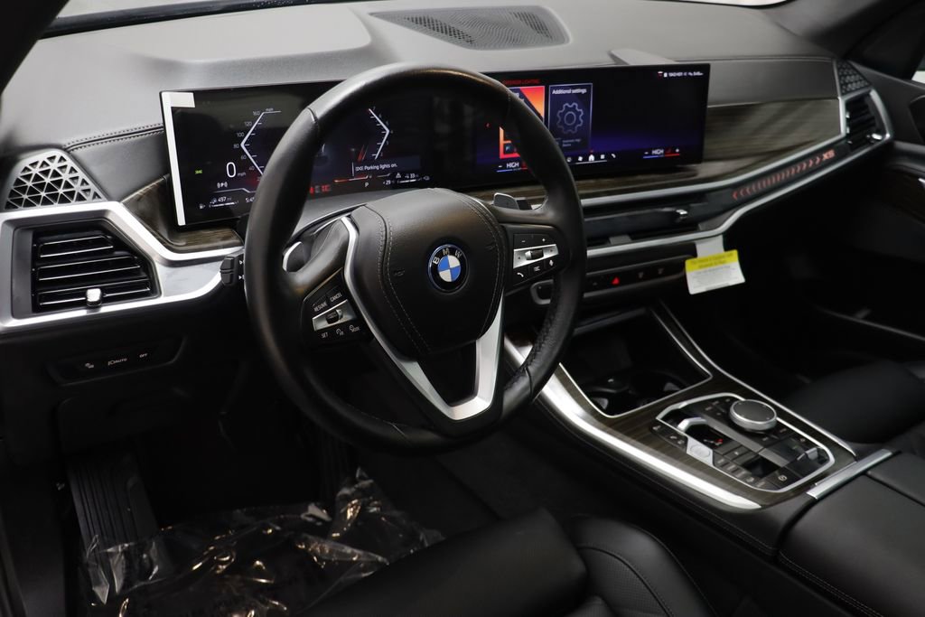 Certified 2025 BMW X5 xDrive50e AWD/4WD image 6