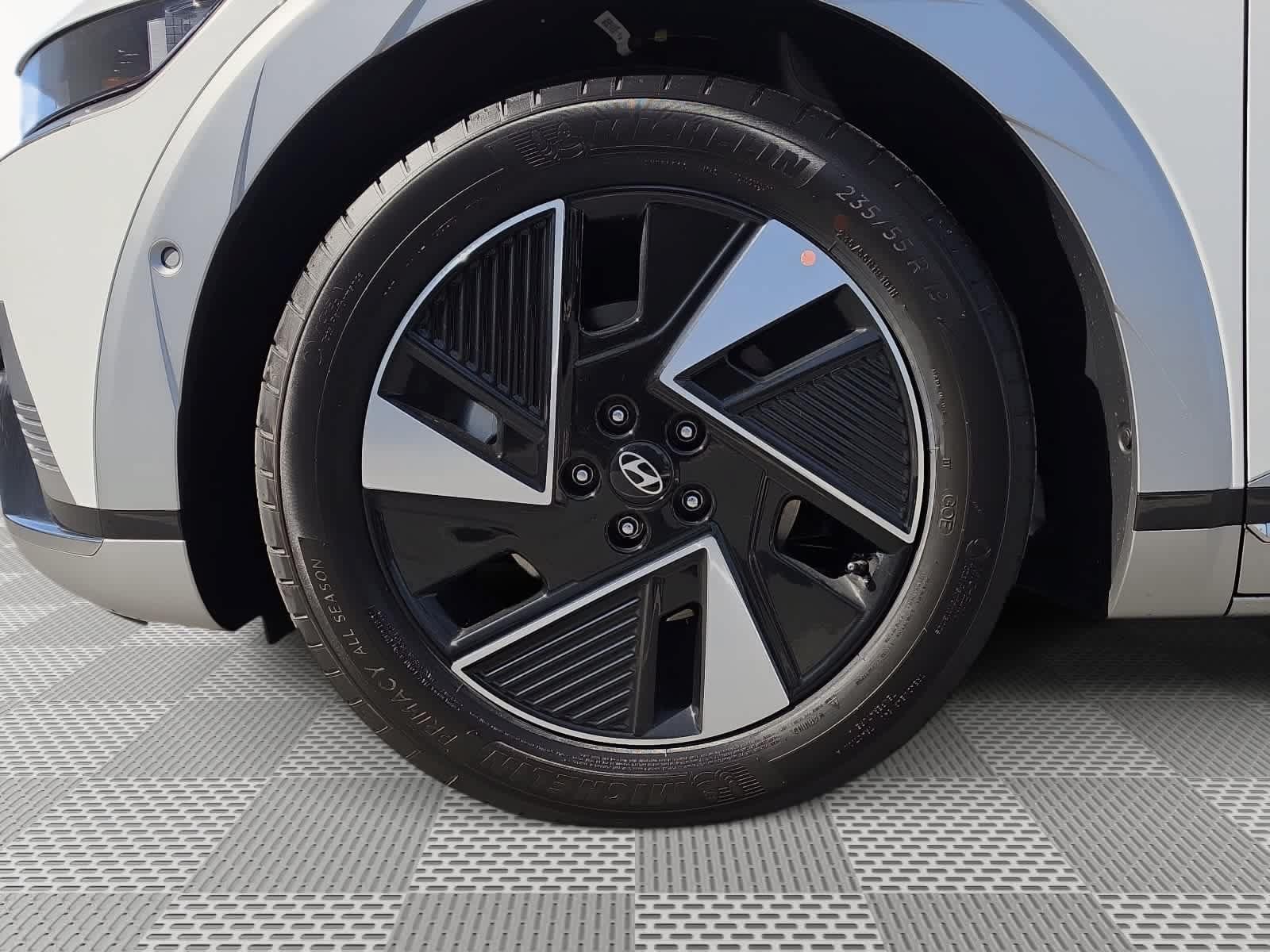 New 2027 Hyundai Ioniq 5 Limited RWD image 11