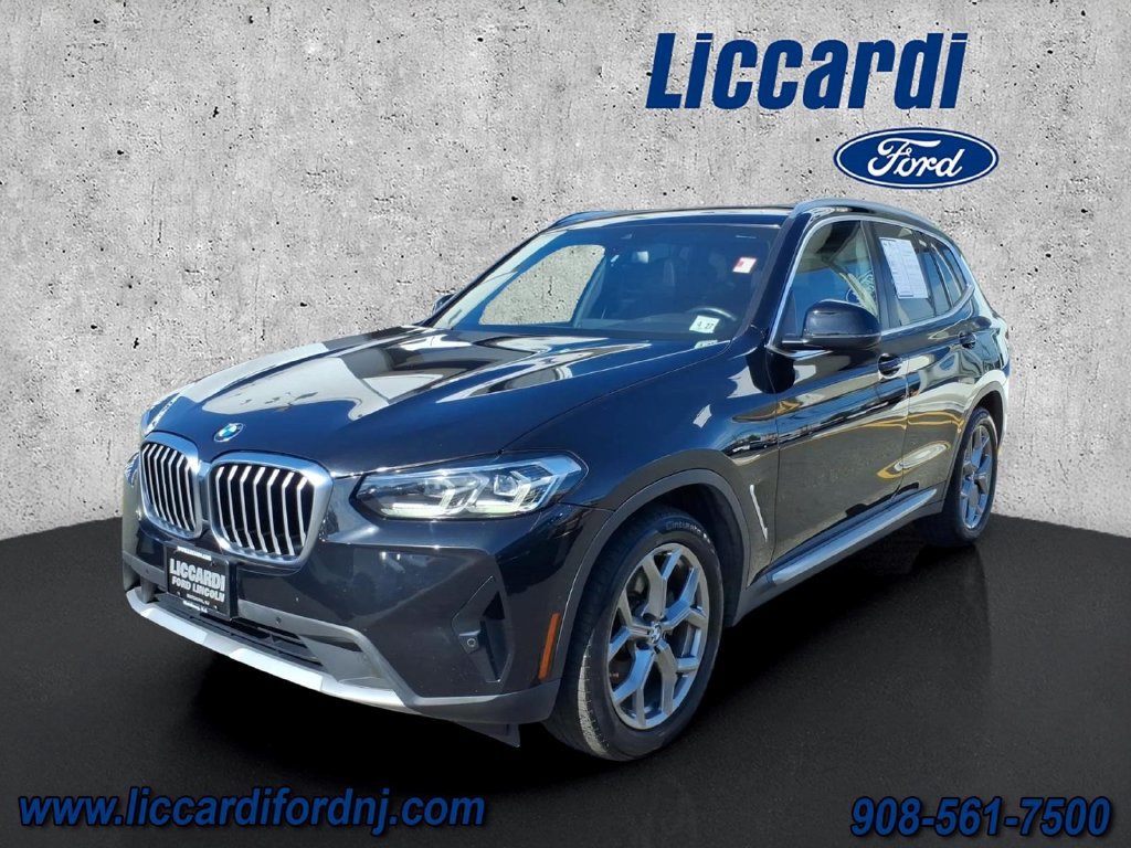 Used 2022 BMW X3 xDrive30i AWD/4WD image 3