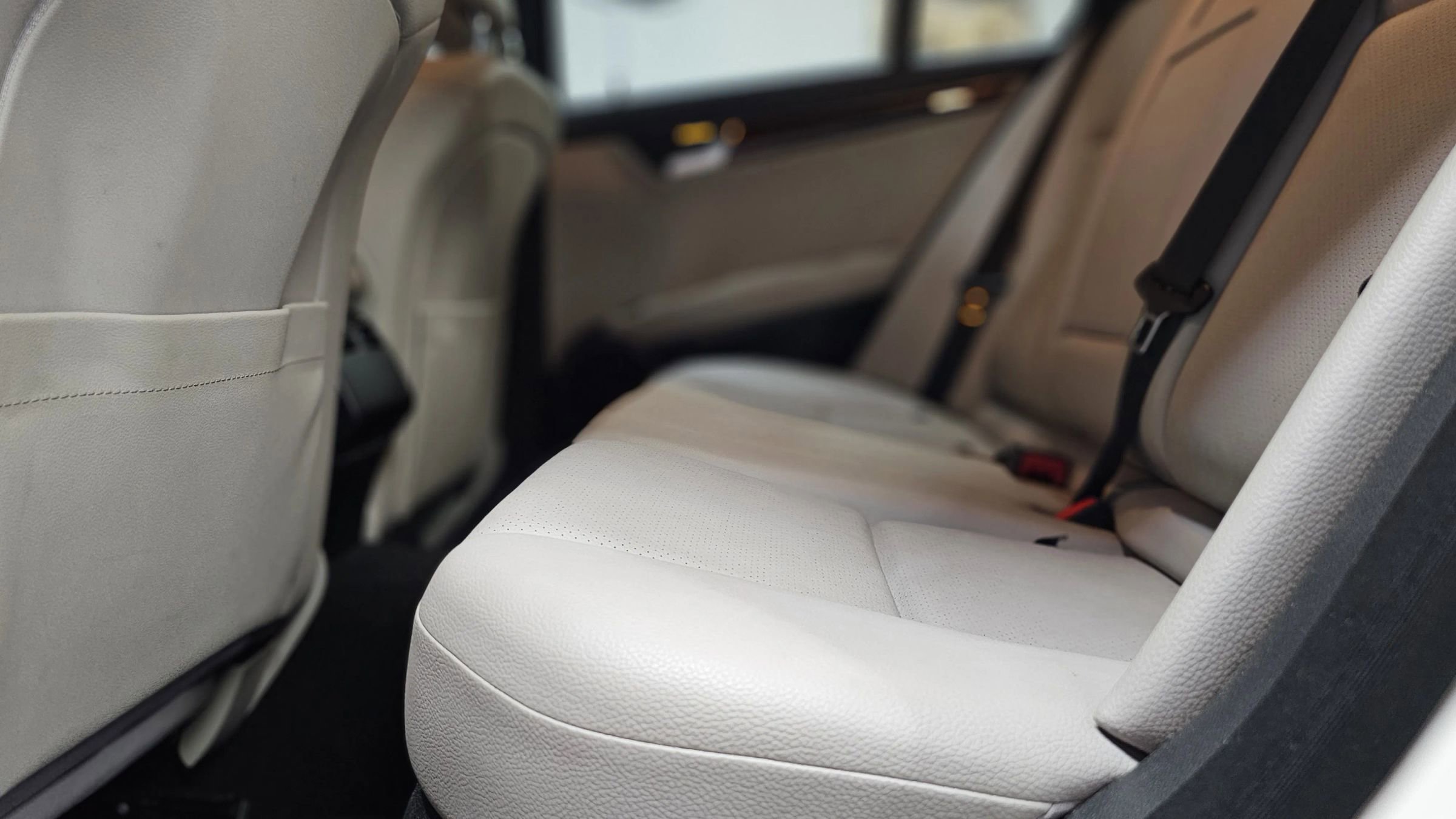Used 2012 Mercedes-Benz C 250 Sedan image 40