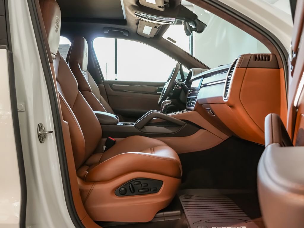 Certified 2023 Porsche Cayenne GTS image 32