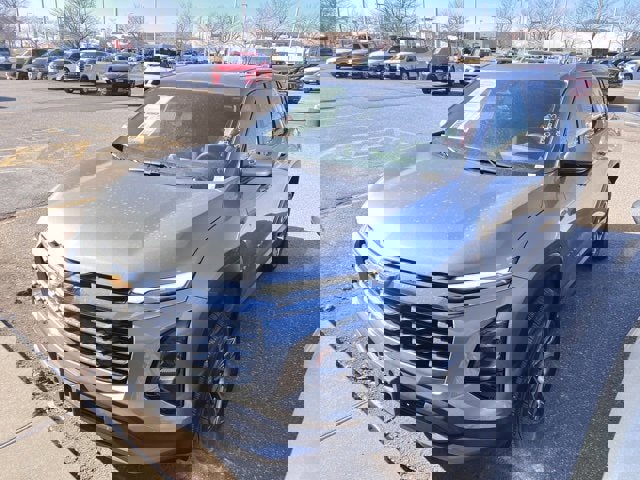 Certified 2025 Chevrolet Equinox LT image 3