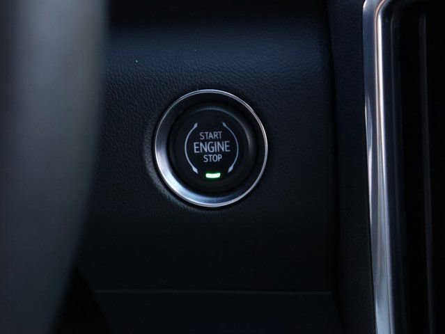 Used 2025 GMC Acadia Elevation image 32