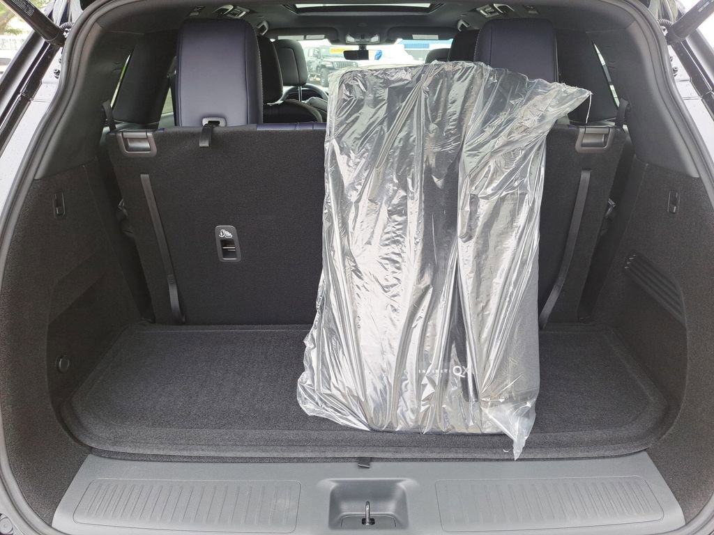 New 2026 INFINITI QX60 Sport w/ Dark Cargo Package image 20