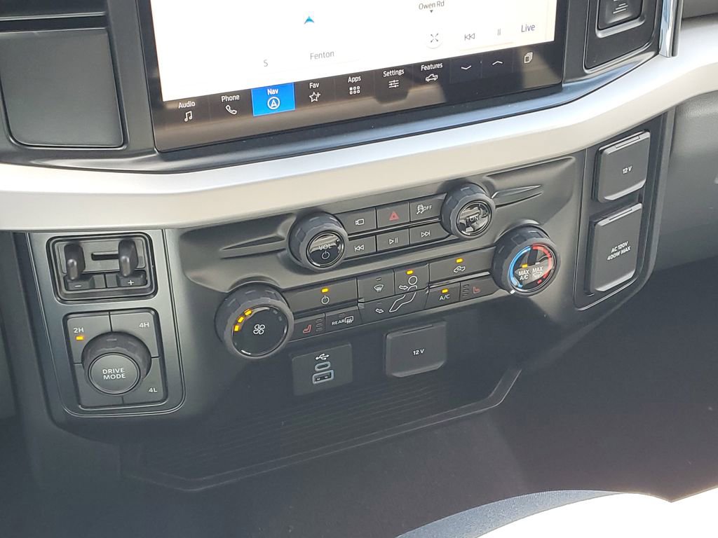 New 2026 Ford F250 XLT w/ XLT Premium Package image 20