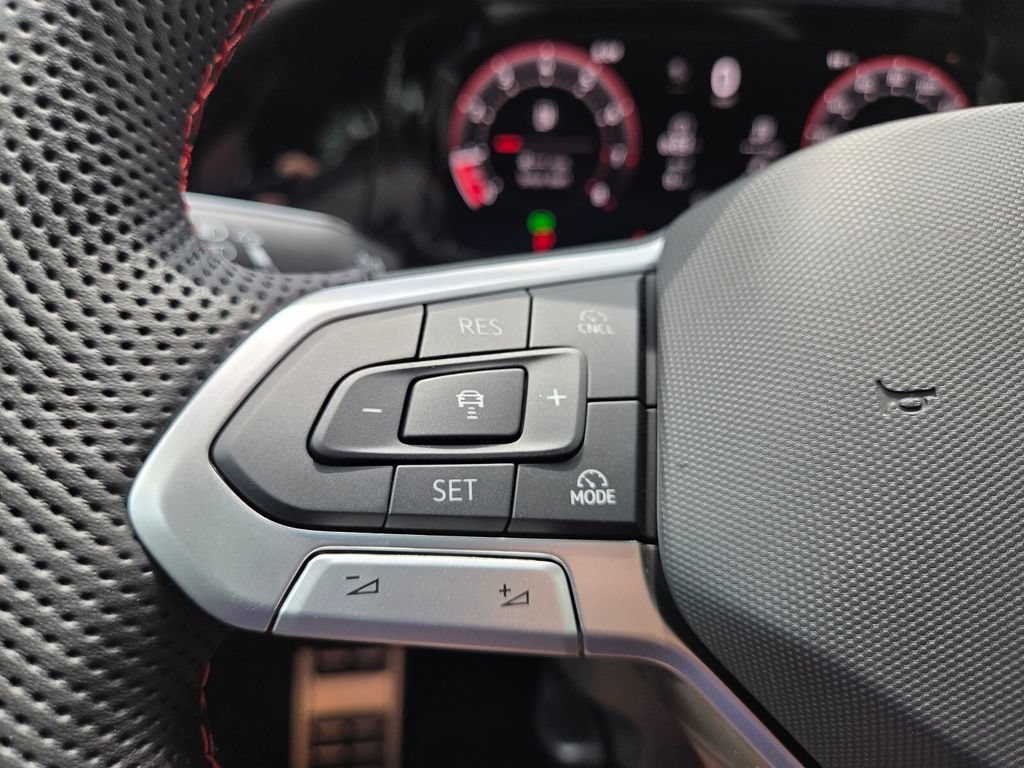 New 2026 Volkswagen GTI SE FWD image 13