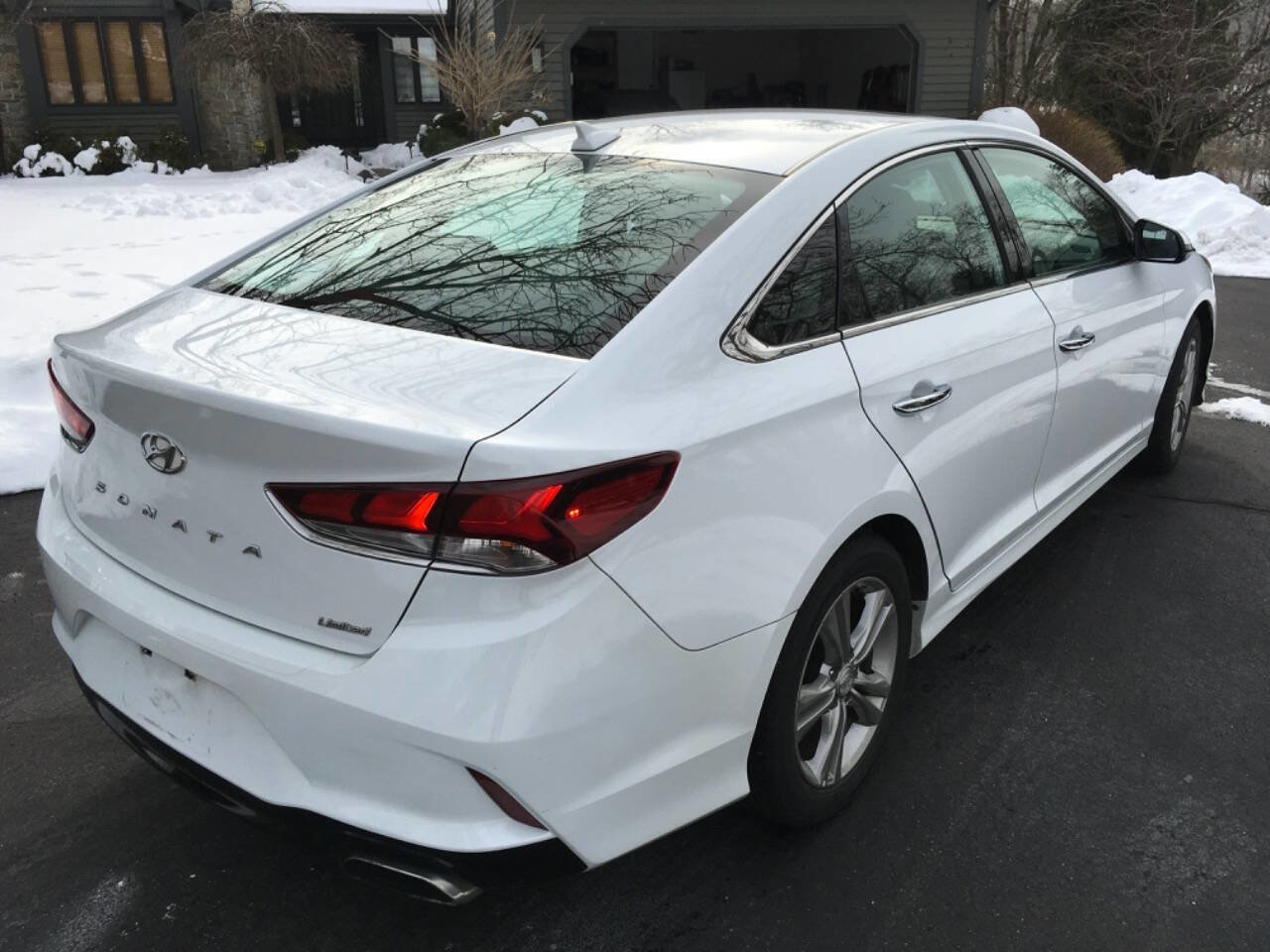 Used 2018 Hyundai Sonata Limited w/ Cargo Package image 6