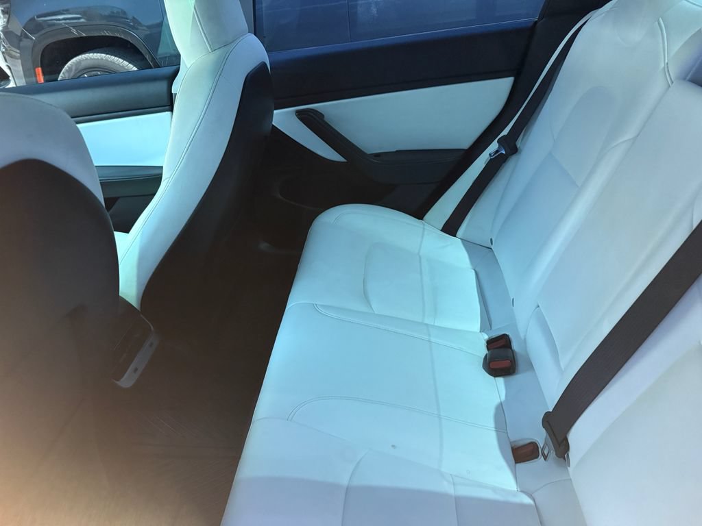 Used 2019 Tesla Model 3 Long Range RWD image 23