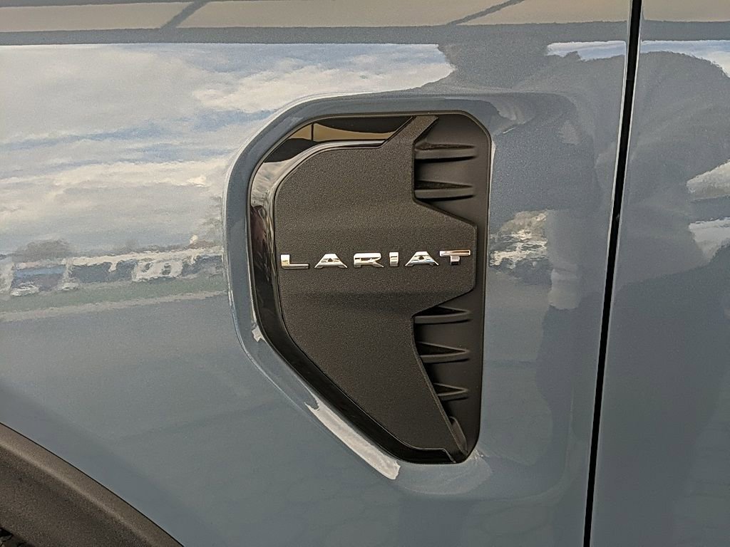 Used 2025 Ford Ranger Lariat w/ Trailer Tow Package image 12
