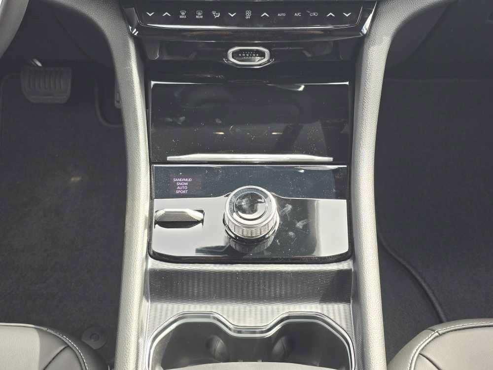 New 2026 Jeep Grand Cherokee Limited AWD/4WD image 13