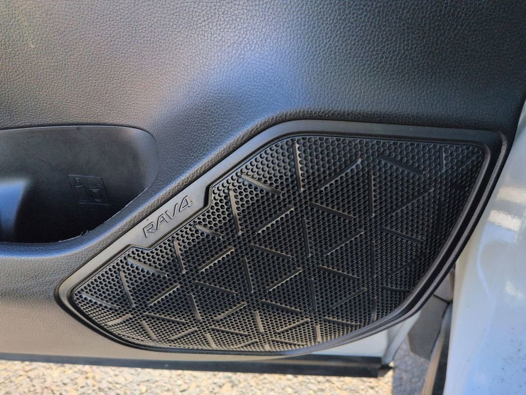 Used 2024 Toyota RAV4 LE image 16
