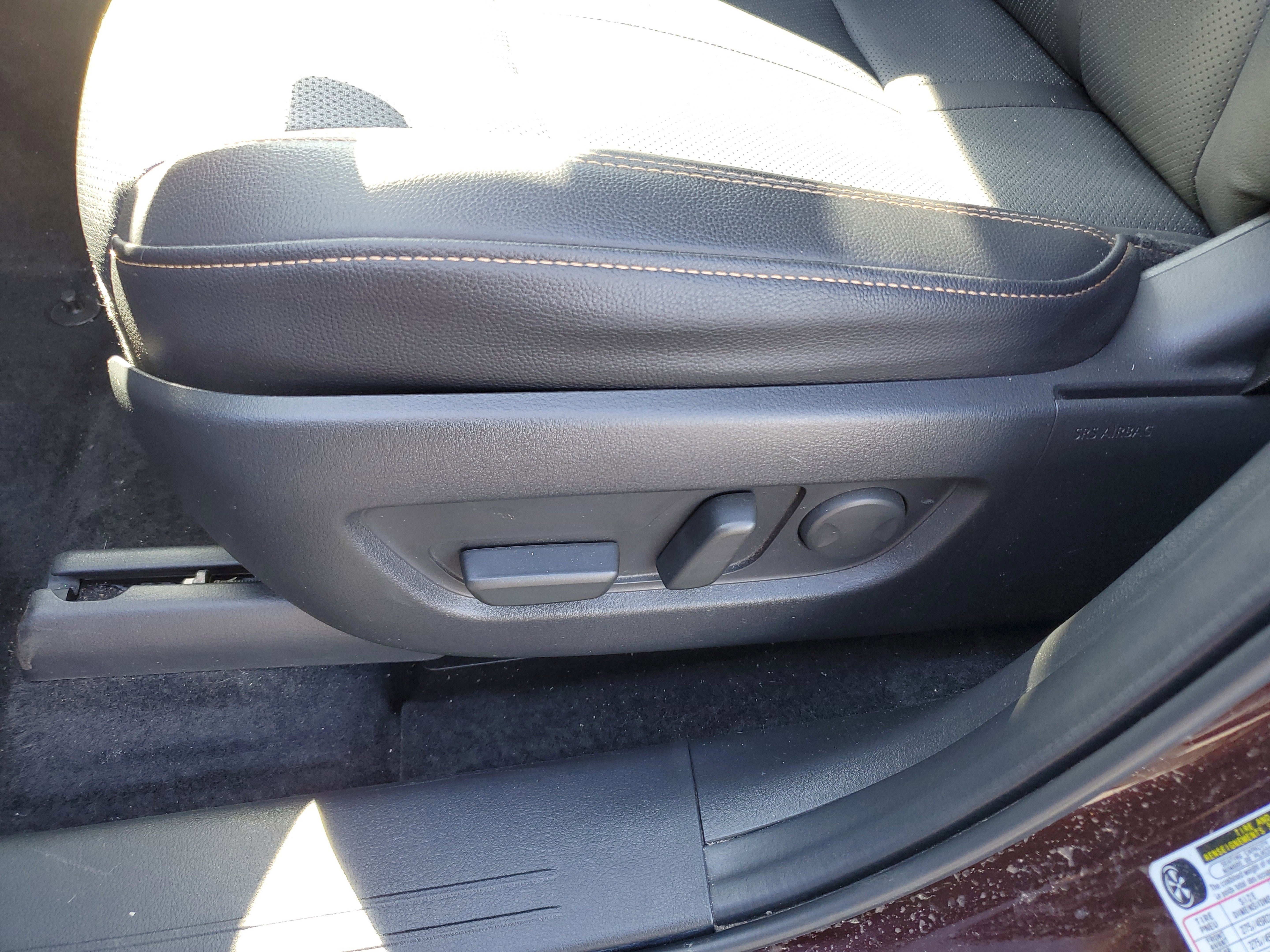 Used 2024 MAZDA CX-90 Plug-In Hybrid w/ Premium Pkg image 19