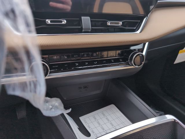 New 2026 Chevrolet Equinox ACTIV w/ Convenience Package III image 21