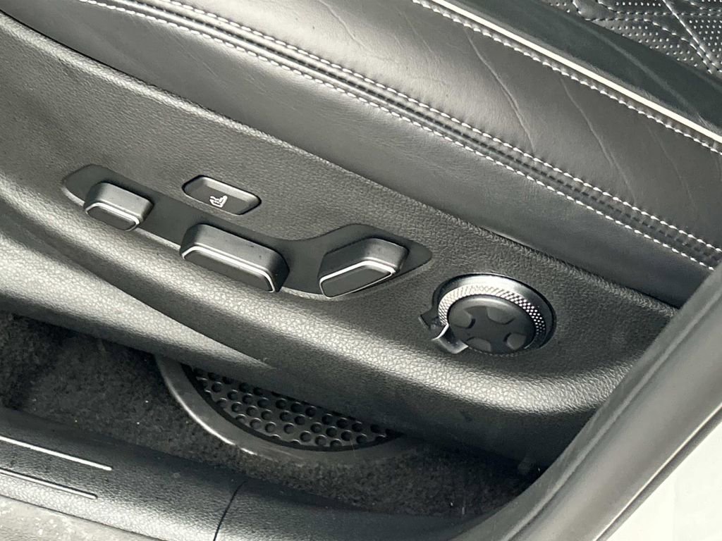 Used 2025 Genesis GV70 3.5T Sport w/ Sport Advanced Package image 18