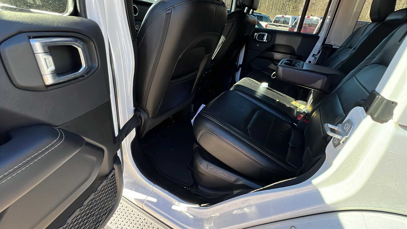 Used 2021 Jeep Wrangler Unlimited Sahara w/ Cold Weather Group image 23