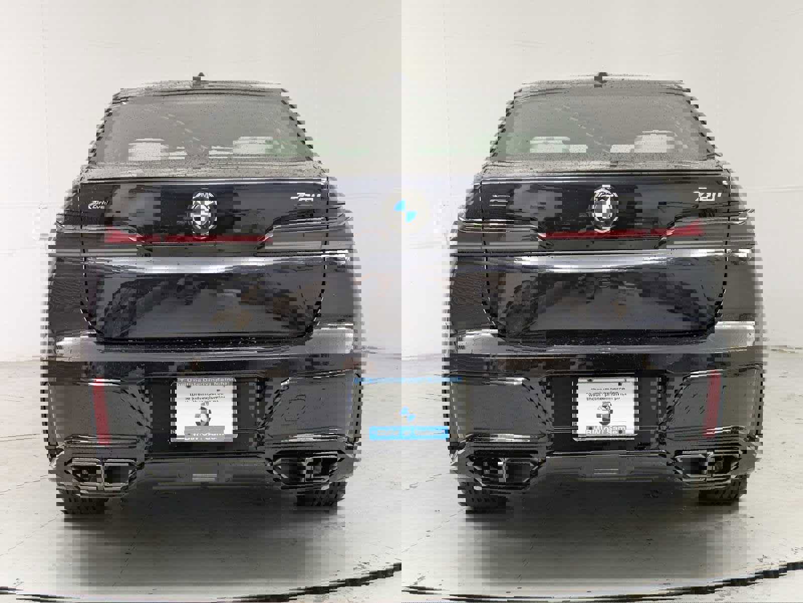 New 2025 BMW 760i xDrive w/ Executive Package image 5