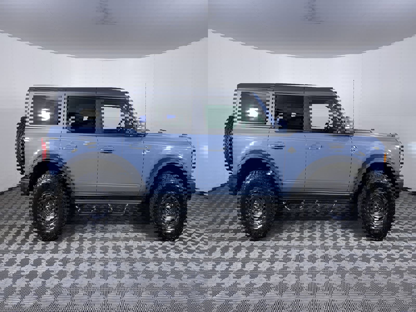 Used 2025 Ford Bronco Outer Banks w/ Sasquatch Package image 10