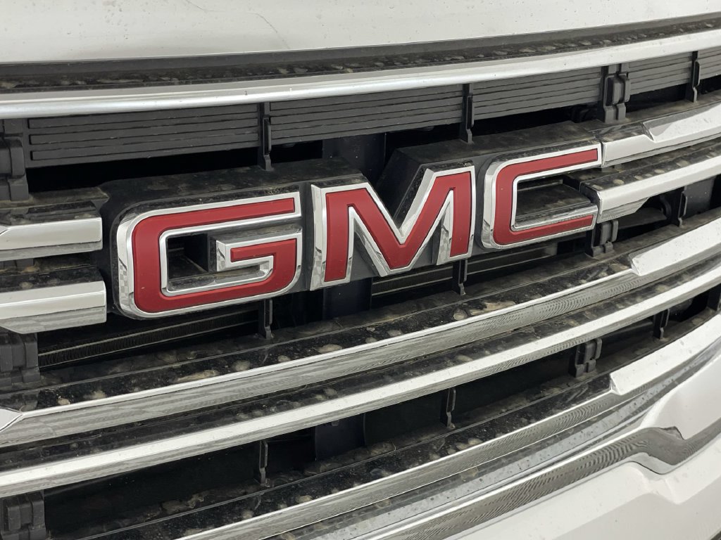 Used 2021 GMC Acadia SLE FWD image 30
