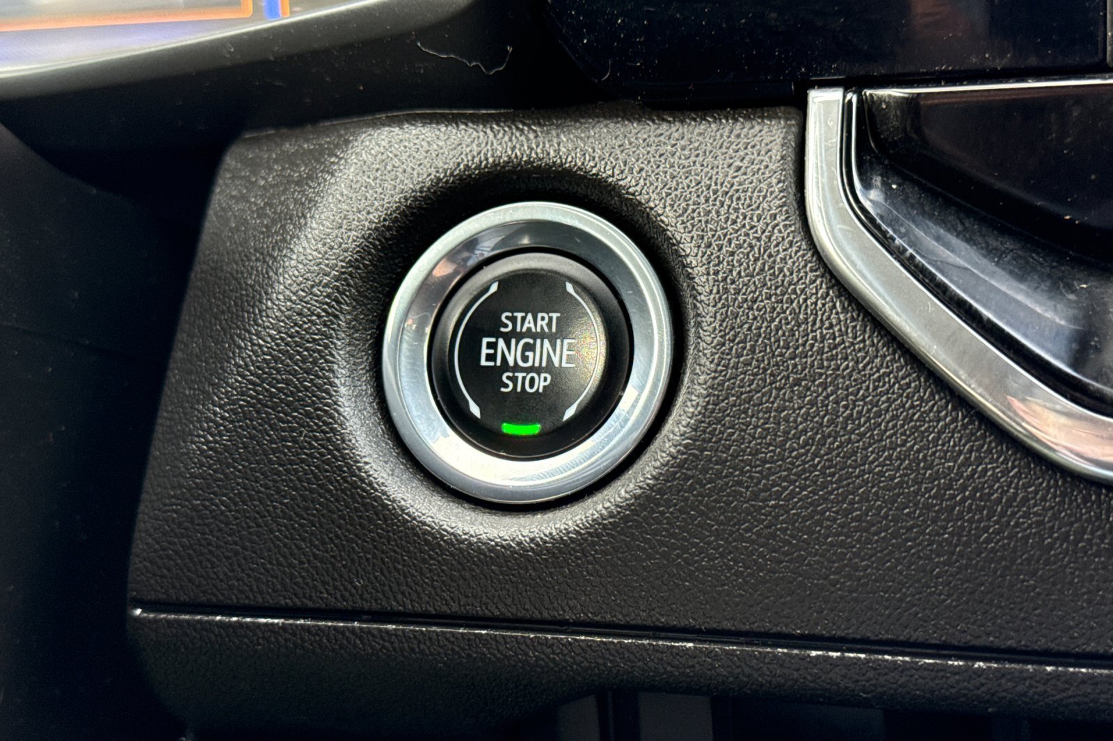 Used 2023 Chevrolet Colorado Trail Boss w/ Technology Package AWD/4WD image 21