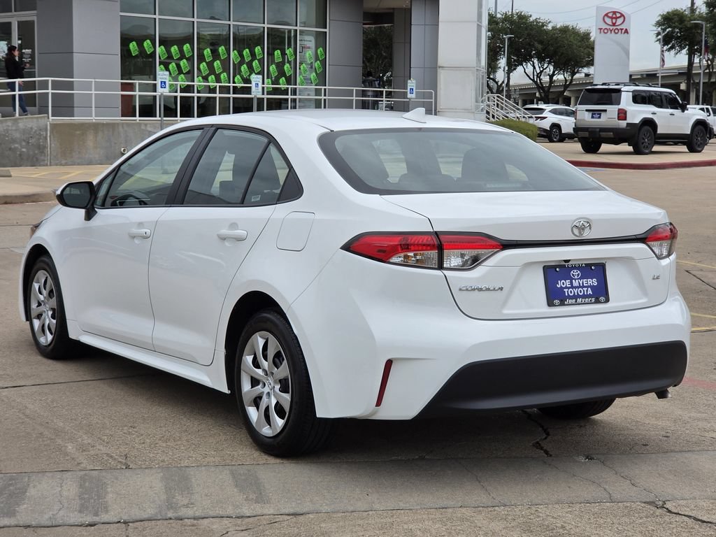 Used 2025 Toyota Corolla LE FWD image 7