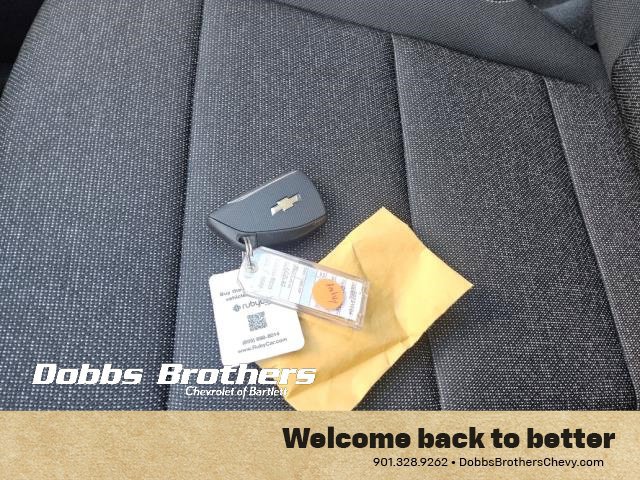 Used 2026 Chevrolet Traverse LT FWD image 13