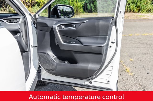 Certified 2025 Toyota RAV4 XLE w/ Convenience Package AWD/4WD image 17